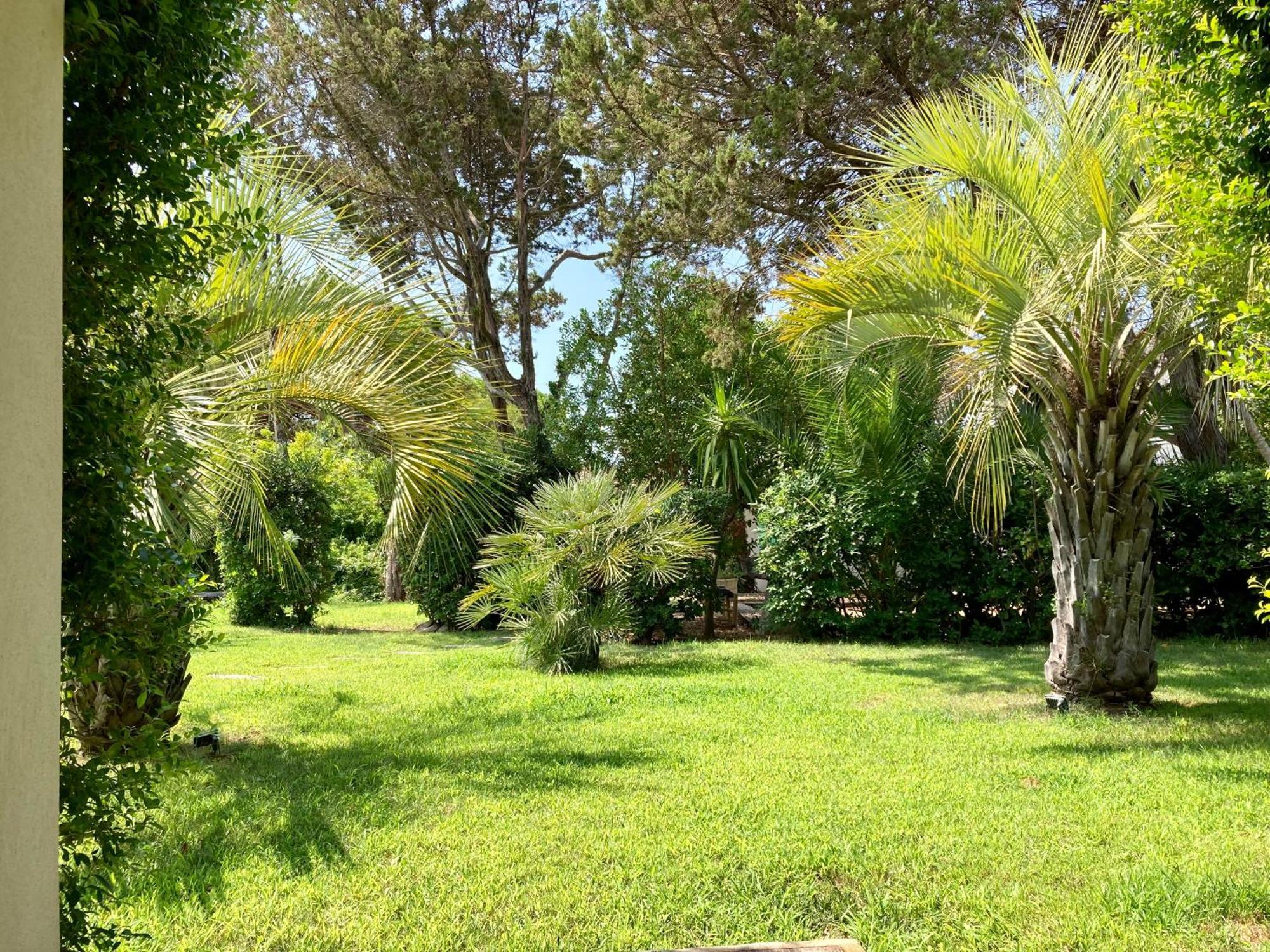 Villa Macalia Pietrosella Exterior photo
